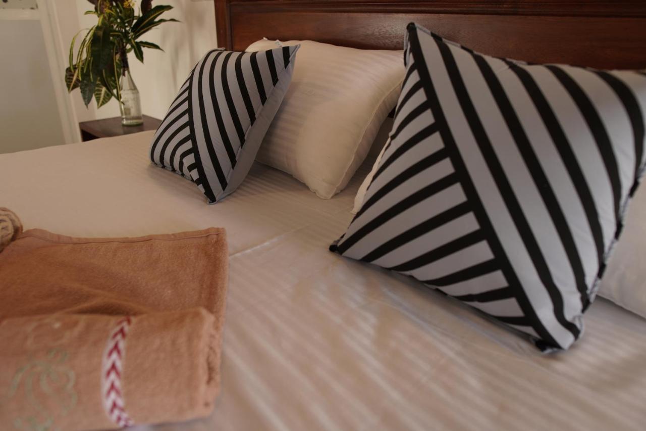Surf Nest Hiriketiya Hotel Диквела Екстериор снимка